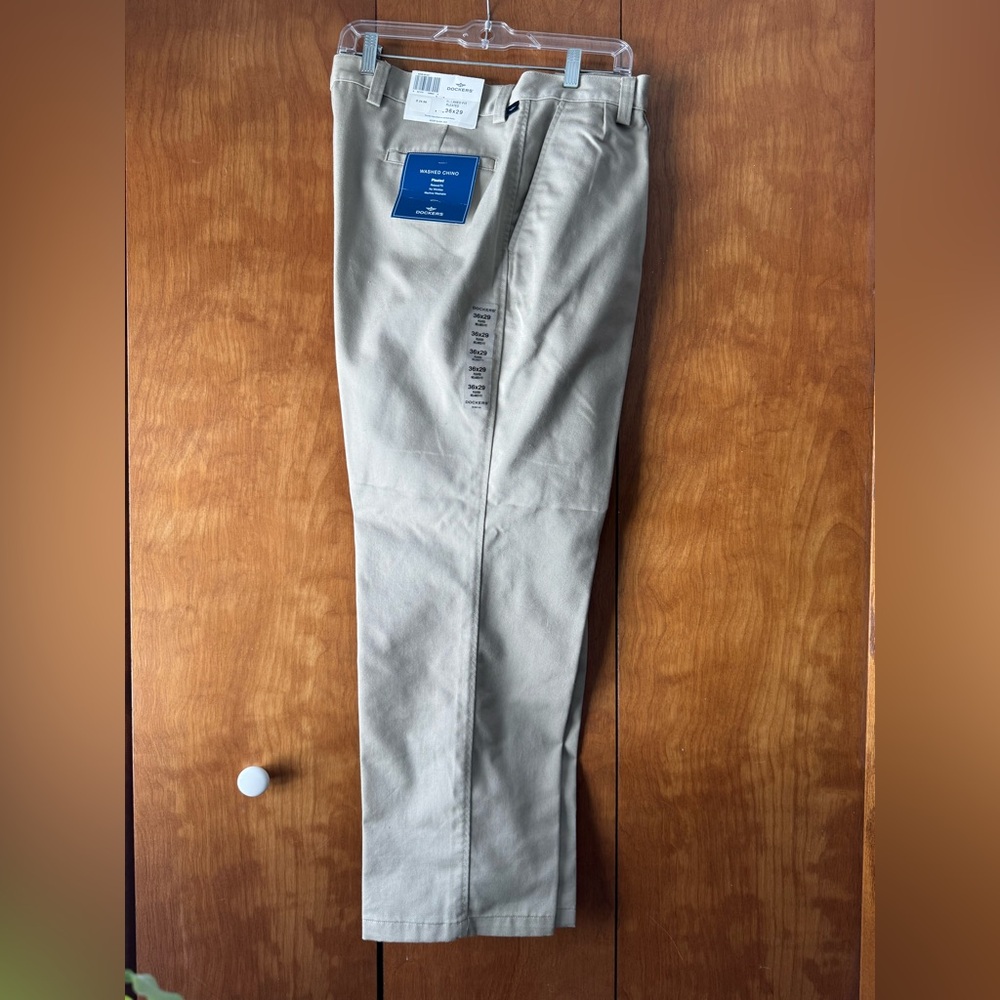 NWT, Dockers Washed Chino, Beige, 36 x 39